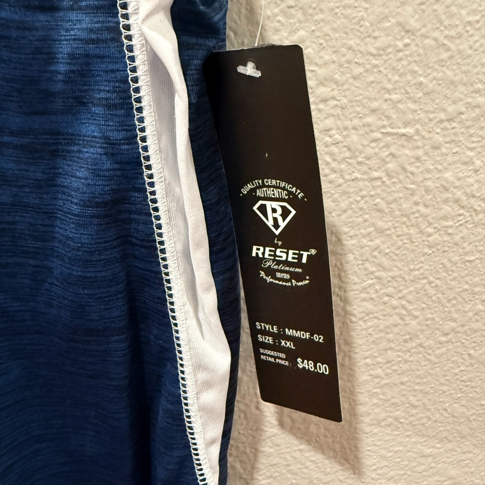 πͺ NWT Menβs Reset Blue Sleeveless Athletic Shirt β Size XXL - Picture 4 of 4